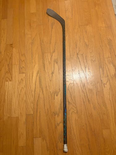 Senior Bauer Twitch Left Hand Hockey Stick P28 70 Flex (Used)