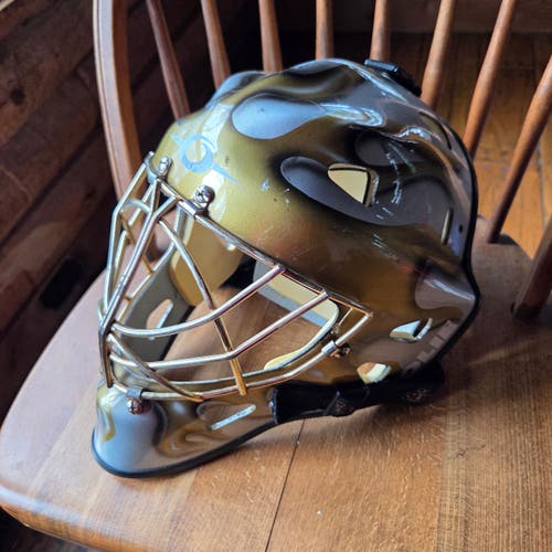 Senior Large 2004 Olie 4000 Goalie Mask