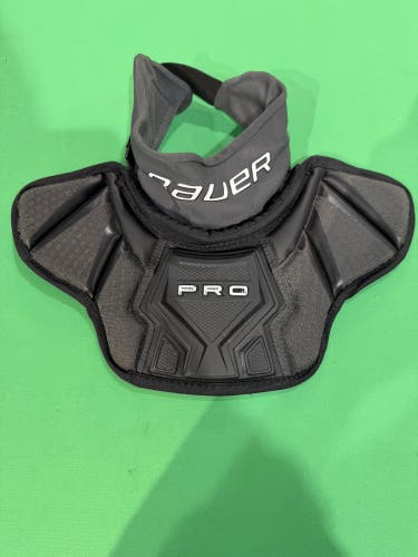 Bauer Pro Goalie Neck Guard | Junior