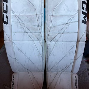 34"+ 1.5 and CCM EFlex 6.9 Goalie Leg Pads (Used)+.