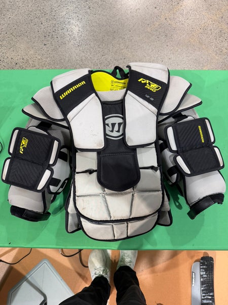 Warrior RX3 PRO Goalie Chest Protector | Senior Medium | Mint Condition