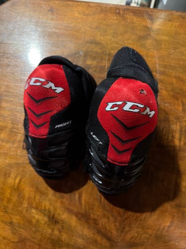 Junior Medium CCM Elbow Pads (Used)