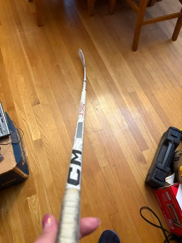 Senior CCM JetSpeed FT5 Pro Right Handed Hockey Stick P28 65 Flex (Used)