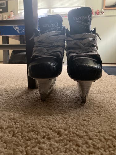 2023 Bauer Supreme Matrix Hockey Skates Wide Width 8 (Used)