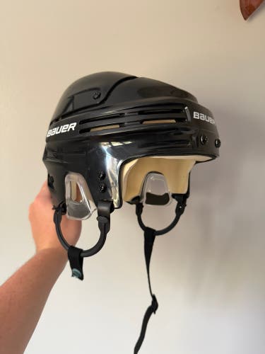 Large Black Bauer 4500 Helmet