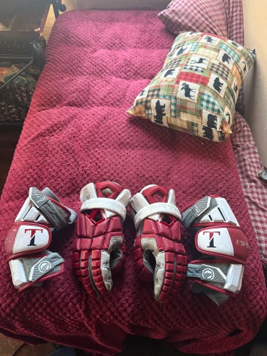 Taft gloves and elbow pads like new