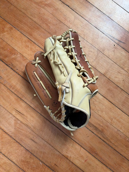 Mizuno Professional model RH Outfield Baseball Glove 12.5" (Used)