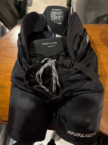 Junior XL Bauer Nexus Hockey Pants (Used)