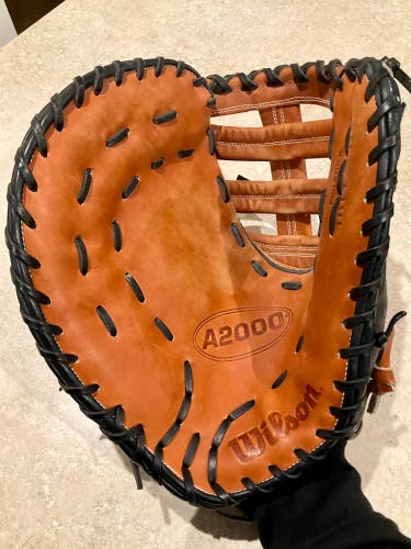 Wilson A2000 LHT First Base Baseball Glove 12.5" (Used)
