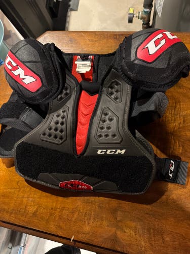Large Junior CCM Shoulder Pads (Used)