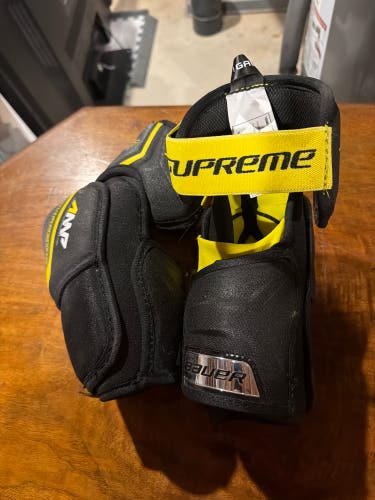 Senior Small Bauer Supreme S29 Elbow Pads (Used)