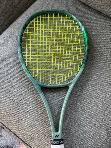 Yonex Percept 97D (18x20) – Precision & Control – Grip Size: e.g., 4 1/2