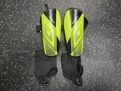 Used Umbro Soccer Shin Guards Junior Black And Neon Green MD 11849-S000038687