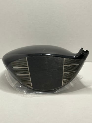 Men's Titleist GT2 Right Handed Driver 9 Loft (New)