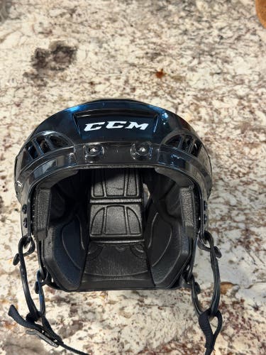 Medium CCM FitLite FL500 Helmet (New)