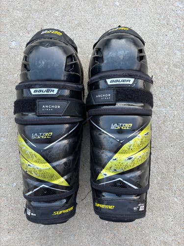 Youth Bauer Supreme Ultrasonic 11" Shin Pads (Used)