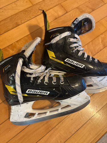 Bauer Supreme Elite Hockey Skates Regular Width Size 4 (Used)