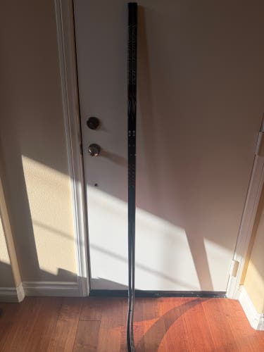 2 Pro Stock Flylite League RH Hockey Stick P92 77 Flex