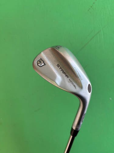 Men's Wilson Staff Model 56° Wedge RH