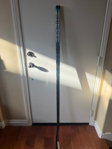 2 Bauer Vapor Flylite Stick RH P92 77 Flex