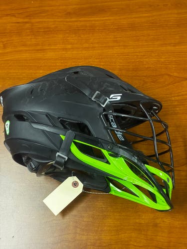 Black Youth Cascade S Helmet (Used)