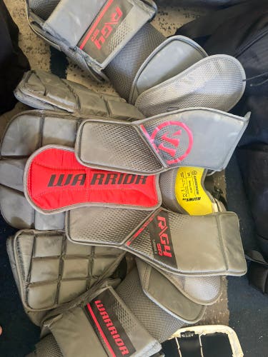 Small Warrior Ritual G4 Goalie Chest Protector (Used)