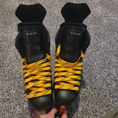 Black CCM Powerline Hockey Skates 9 (Used)