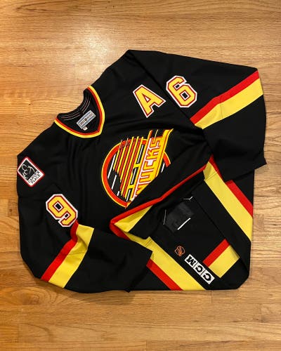 Vintage Vancouver Canucks Pavel Bure Authentic Center Ice Hockey Jersey