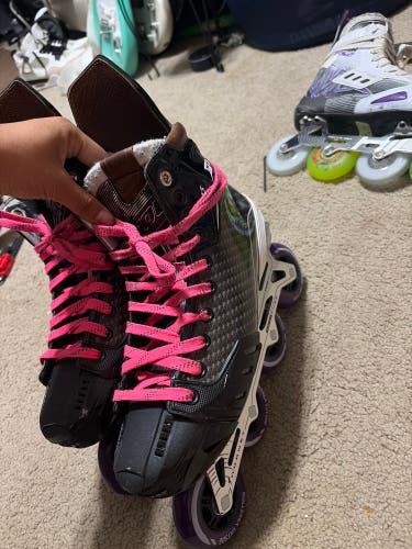 Tour Volt Pro Inline Skates Size 9.5 (Used)