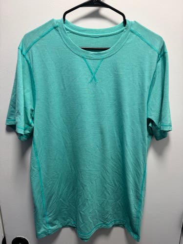 Green Large Men's Lululemon Shirt (Used)