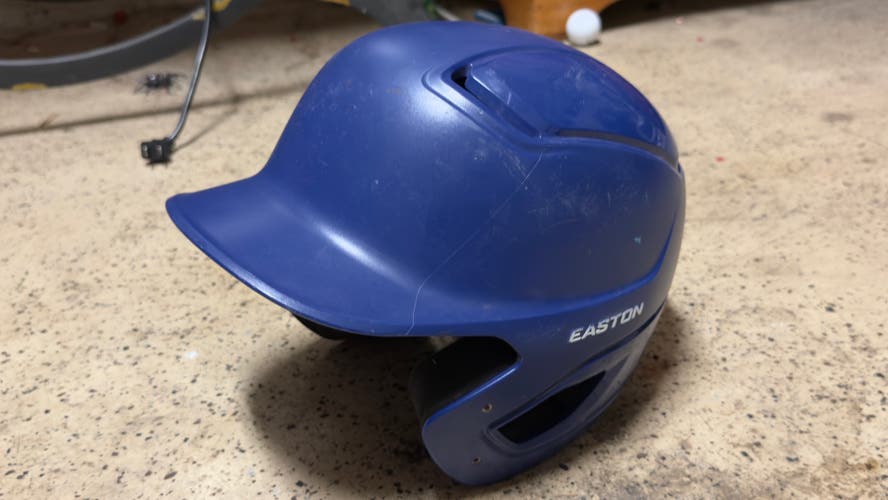 Medium/Large Easton Gametime Batting Helmet (Used)