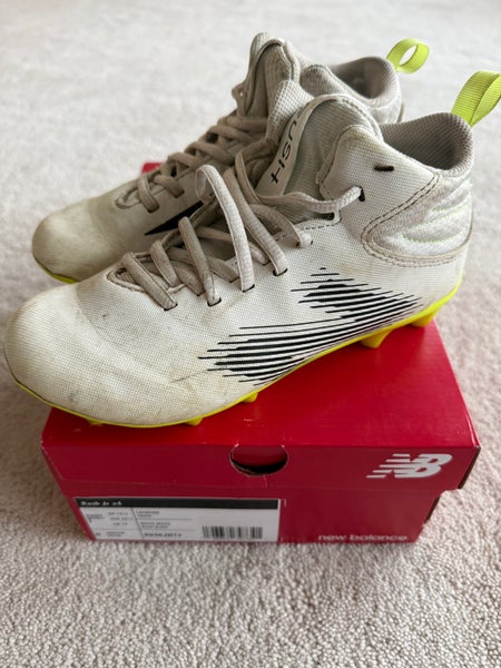 White Unisex 1Y (Big Kids / Youth) Youth New Balance Rush High Top Molded Cleats (Used)