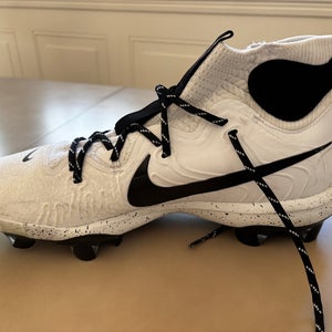 White Men's Size 13.0 (W 14.0) Adult Nike High Top Molded Cleats (Used)