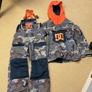 Green Unisex Youth XL DC Jacket (Used) and bib pants