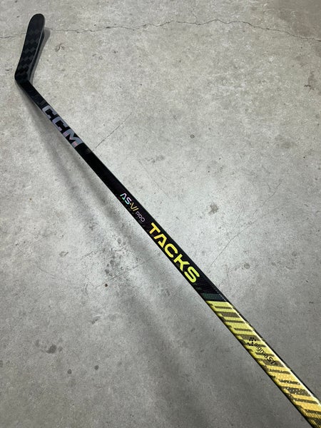 95 Flex P29 New Senior CCM Right Hand Pro Stock Tacks AS-VI Pro Hockey Stick
