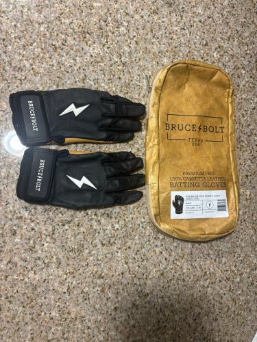 Youth Medium Batting Gloves (Used)