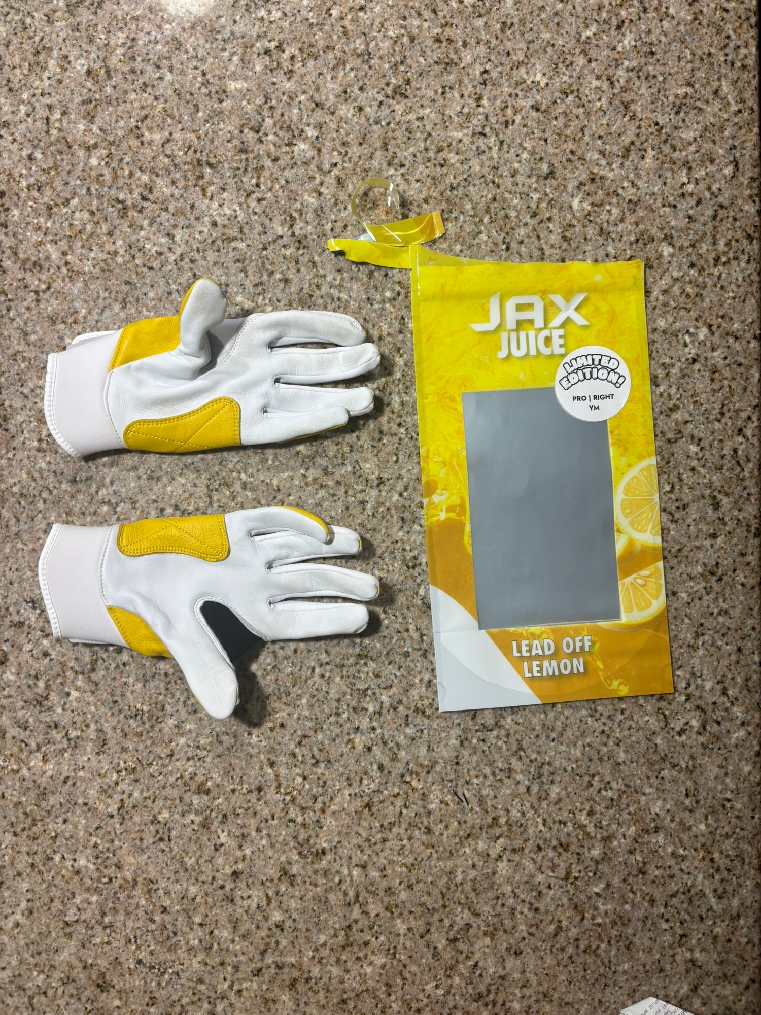 lemohoney03　0724 Youth JAX Lead Off Lemon | Pro Cuff Youth | SidelineSwap | Buy and