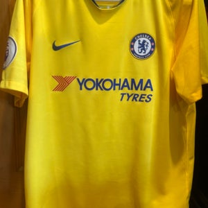 Yellow Large Adult Willian jersey
