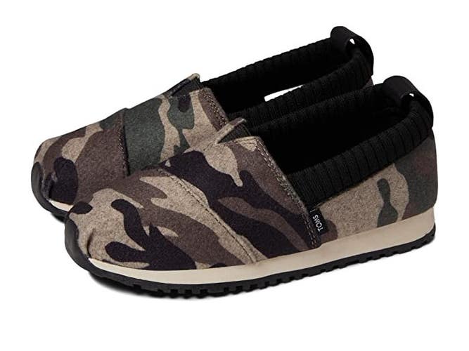 TOMS Tiny Alpargata Resident Youth 3 Sneakers Multi Camo Slip On Shoes JOBB2053