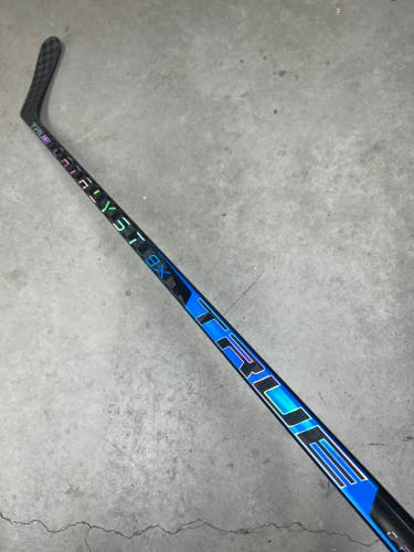 85 Flex P29 Senior True Catalyst 9x Right Hand Hockey Stick Pro Stock (New)