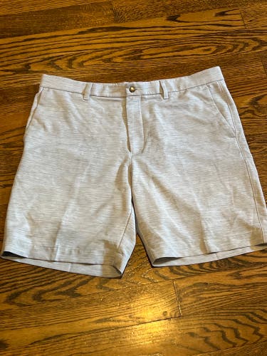 Gray Size 38 Men's Callaway Shorts (New)