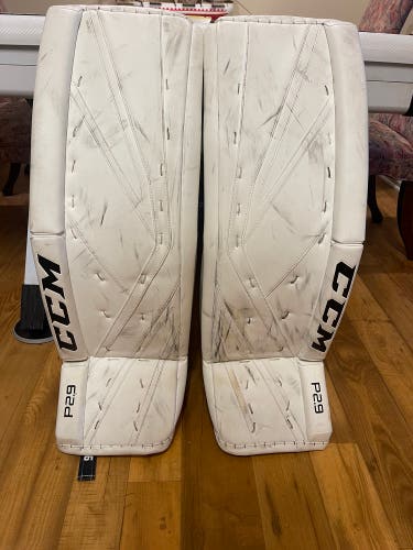 35" CCM Premier P2.9 Goalie Leg Pads (Used)