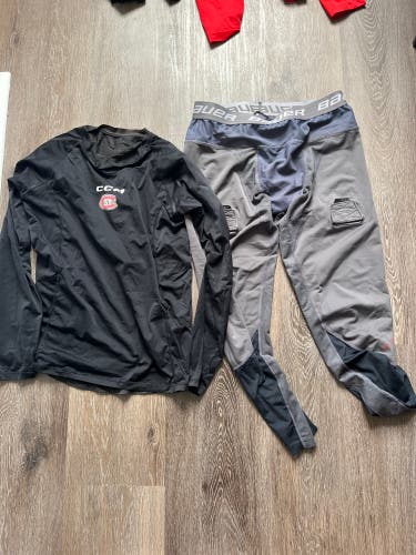 Black XL Men's Bauer Compression (Used)