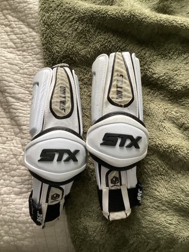 Medium/Large Adult STX Stallion 900 Arm Pads (Used)