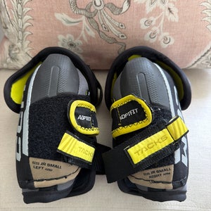 Junior Small CCM Tacks AS 580 Elbow Pads (New)