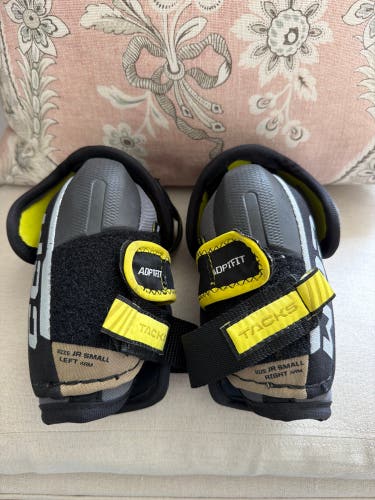 Junior Small CCM Tacks AS 580 Elbow Pads (New)