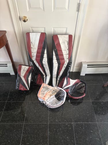 34" True Catalyst Px3 Regular Goalie Full Set (Used)