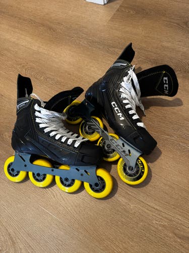 CCM Super Tacks 9350 Inline Skates Regular Width Size 6 (Used)