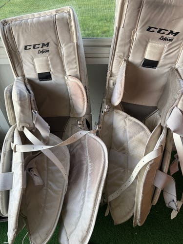 35" CCM Eflex 3 Regular Goalie Full Set (Used)