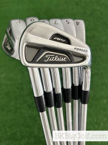 Titleist AP2 712 Forged Iron Set 4-P / Dynamic Gold S300 Stiff